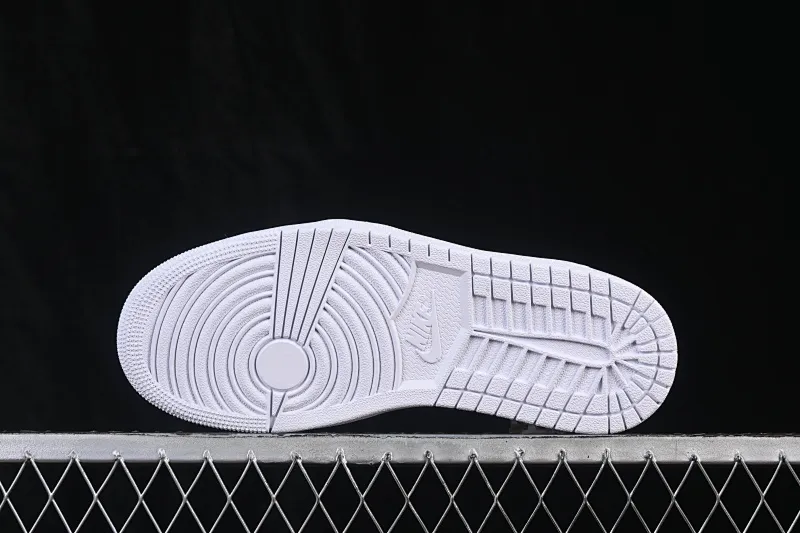 All categories Air Jordan Jordan series basketball shoes Air Jordan 1 Low ZG version Travis Scott x Air Jordan 1 Low OG AJ1 Joe 1 undercut low top full head layer TD1228-111